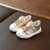 Kinderschuhe Mädchen Freizeitschuhe Pailletten Flügel Flach Gold Rosa Kinderschuhe Baby Kleinkind Mädchen Sneaker Mode Jungen Trainer Schule