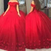 Abito da ballo rosso Abiti Quinceanera Applicazioni floreali 3D Fiori fatti a mano Abiti sexy con spalle scoperte Abito da ballo su misura Abiti da cerimonia