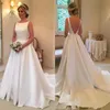 Scoop Neck A-line Satin Wedding Dresses Backless Chapel Train Bridal Wedding Gowns robe de mariee Custom