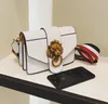Diseñador- Bolsos de bolsos Bolsos de hombro ancho Bolsa de metal elegante Metal Lion Cosco decorado Cosco pequeño Bolso cuadrado Bolsas#1233i