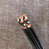 Bacchette di legno naturale in stile giapponese Fiore di ciliegio Home Restaurant Bambini Chop Sticks Bastoncini di sushi Un miglior regalo per la famiglia5591408