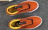 뜨거운 판매 - 신발 패션 디자이너 구두 셔틀 남자와 여자의 스케이트 보드 스니커즈 화이트 브라운 오렌지 야외