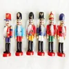 50 zestawów 6 sztuk / set Nutcracker Puppet 12 CM Drewno Bar Christmas Ozdoby rysunek Orzechy Żołnierze Drewniane Dolls