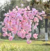 Flores de cerezo de 138 CM llenas de ramas artificiales románticas que cuelgan flores de ratán decoradas con decoraciones de boda 50 unids / lote