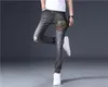 2020 Summer Hip Hop Мужские джинсы Snake Вышивка Узкие джинсы Мужчины Повседневная Hole Промытые карандаш брюки Мода Мужской Denim брюк
