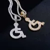 Collier de pendentif de panneau Handicap en fauteuil