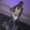 African Black Sier Girls Meerjungfrau Prom Kleider lange Halfterhals Spitze Applikat Rückenfreies formelles Kleid Abend Kleidung Vestidos de fiesta Largos