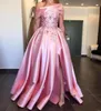 2024 New A Line Prom Dresses Off Shoulder Appliques Beads Ruffle Side Split Backless Plus Size Dubai Style Party Gowns Evening Dress 403