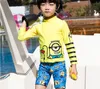 여름 소년 수영복 어린이 애니메이션 인쇄 수영복 어린이 만화 줄무늬 긴 소매 스플릿 스플릿 소년 다이빙복 Y1353