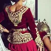 Caftan Karakou Algerien Formella Prom Klänningar med långärmad 2020 Burgundy Velvet Gold Lace Peplum Occasion Aftonklänningar