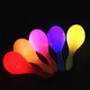 Envío gratis LED intermitente Maracas Light Up Neon Beach Hula Party Maracas Adult Bar KTV Cheer Props Glow Party Supplies