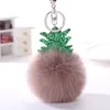 Faux Fur Ball Pompom Brelok Keychain Kobiety Torba Charms Choinki Ananas Klucz Klucz Talizman Samochód Keyring Łańcuchy Prezent