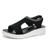 Yeni Moda Kadın Sandalet Yaz Yeni Platformu Sandalet Ayakkabı Nefes Konfor Alışveriş Bayanlar Yürüyüş Ayakkabıları Beyaz Siyah