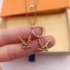 Europe America Fashion Jewelry Set Lady Women Retro Style Engraved V Initials Twig Necklace Earrings Set (1Sets)