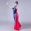 中国の古代の衣装の派手なコスプレ衣服伝統的な民族の女性の古典的なダンス服ファンダンスステージ着