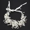 米国の倉庫の個性は、水訓練花の花嫁の頭飾りを織ります。