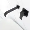 Матово-черный гальванический настенный смеситель для ванной комнаты. Качественный латунный водопад.