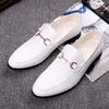 Fashion Herren lässige Ladung Leder Slip-On-Kleidungsschuhe handgefertigt rauchen Slipper Männer Flats Hochzeitsfeiern Schuhe Plüsch Größe