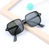 Çocuklar Moda Güneş Gözlüğü Klasik Stil Erkek Kız Kare Çerçeve Okyanus Güneş Gözlüğü Çocuk Plaj Sunglass UV400 Açık Gözlük C6358