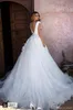 2019 Diepe v-hals Kant een lijn Trouwjurken Arabische Tulle Applique 3D Floral Backless Sweep Trein Bruiloft Bruidsjurken BC0387