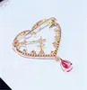 Coreano nova tendência em forma de coração broche feminino bonito temperamento feminino selvagem 18k banhado a ouro zircão broche presente dos namorados broche jóias