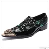 Scarpe a punta slip on uomo mocassini con borchie Scarpe da ballo paty maschili inglesi in pelle verniciata stile scarpe punk da uomo per feste di nozze