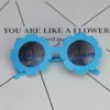 Occhiali da sole a fiori per ragazze Occhiali da sole estivi per ragazzi con montatura rotonda Protezione UV Occhiali da vista per bambini all'aperto Occhiali da spiaggia da viaggio LLA1232-T