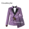 Gwenhwyfarカジュアルスタイルホットピンクのベルベットの男性スーツピークラペル6ボタンブレザーウェディングタキシードカスタムメイド（ジャケット+パンツ