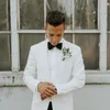 Tuxedo de linho branco Tuxedo Designs mais recentes Man Blazer Men Ternos para casamento Duas peças Traje de verão Homme Terno Masculino Trajes de 277e