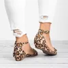 Heißer Verkauf-Oeak Leopard Print Flacher Absatz 2019 Sommer Damen Sommerschuhe 2019 Schuhe Mode Sandalen Süß