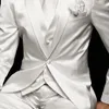 Three Piece White Wedding Groom Tuxedos 2019 Peaked Lapel Custom Made stile Business Party Men Suit Jacket Pants Vest1987997