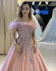 2020 Árabe Aso Ebi Blush Pink Beaded 3D Apliques florales Vestidos de noche Pluma A-line Vestidos de baile Sexy Fiesta formal Segundos vestidos ZJ322