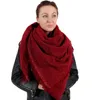 Écharpe Triangle d'hiver à carreaux pour femmes Écharpe à tricoter douce et chaude Foulards Femme Châles Pashmina Bandana 135 * 135 * 200 cm Couleur unie
