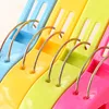 4pcs Plastic Plastic Color Clips пляжные полотенце зажим, чтобы предотвратить ветер.