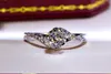 1CT Solid 925 Sterling Silber Hochzeitstag Moissanit SONA Diamant Ring Verlobungsband Modeschmuck Männer Frauen Valentinstag Geschenk