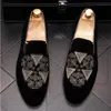 Suede lederen loafers mode heren heren casual borduurwerk mocassins oxfords schoenen man feest ritten flats w107 14695