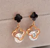 2019 boucles d'oreilles de créateur de mode de qualité supérieure plaqué or clous d'oreille de luxe V timbre boucles d'oreilles en acier inoxydable pour les femmes 327