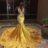 Elegant gul sammet prom klänningar för svart tjej lång sjöjungfru halter spets applikationer afton klänningar rygglösa svep tågfest klänningar