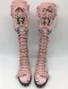 Vente chaude - Rivets cloutés bottes longues en cuir de haute qualité imprimé fleurs broderie bottes de moto bout rond sangle à boucle bota feminina