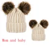 編み暖かい帽子冬のビーニー帽子ママと赤ちゃんの家族の一致する衣装新生児ダブルファーボールポップかぎ針編み帽子4018425