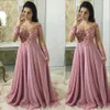 2023 Mother Of The Bride Dresses Dusty Pink Long Sleeves Jewel Neck Lace Appliques Chiffon Hand Made Flowers Beaded Party Evening Wedding Guest Gowns