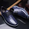 Nuove scarpe di cuoio di esplosione Britannici transfrontalieri di grandi dimensioni casual moda coreana degli uomini di moda