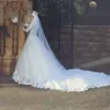 2020 nouvelles robes de mariée en dentelle de cristal arabe saoudien col haut à manches longues robes de mariée musulmanes avec des perles balayage train une robe de mariée en ligne