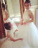 Cute Halter White 2019 Vestidos para niñas de flores A-Line Tulle Cheap Girls Party Vestidos formales Vestidos de primera comunión Niños Tutu Cumpleaños Boda