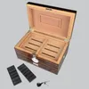 Unik Luxury High-end Cigar Humidor Trendy Personlighet Retrostil Design Trä Cedar Fodrad med Lås Hygrometer luftfuktare