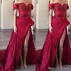 Élégant rouge foncé hors épaule robes de bal haut côté fendu chérie dentelle appliques perles satin robe formelle robe de soirée ogstuff personnalisé