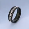 Aço Inoxidável Um anel de cristal de linha para homens mulheres prata ouro preto EUA tamanho 5-13 casais de titânio anéis de dedo atacado