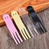 100 stks / partij wegwerp plastic vorken wegwerp tafelgerei smiling gezicht vork wegwerp plastic spork Dessert ijs cake vork BH3427 TQQ