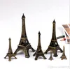 2019 Torre Eiffel Romántica Artesanía de hierro Micro Paisaje Torre de París Ornamento Accesorios Jardín de hadas DIY Zakka Musgo Terrario Bonsai Craft
