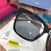 2020 새로운 패션 안경 복고풍 선글라스 0558 사각형 프레임 간단한 대기 스타일 최고 품질의 자외선 (400) 야외 안경을 팝업
